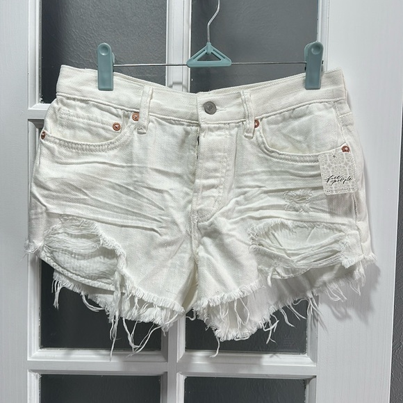 NWT Free People We The Free Living Good Vibrations White Denim Cutoff Shorts - Picture 2 of 11